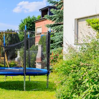 Les 4 meilleurs grands trampolines de jardin avec filet de sécurité
