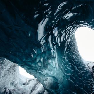 Vue de l'intérieur d'un glacier © Alexandra von der Esch, imaggeo.egu.eu, CC BY-NC-ND 3.0