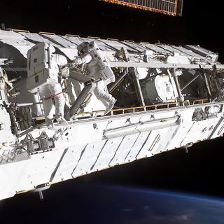 Survivre dans l’espace sans combinaison, est-ce possible ?