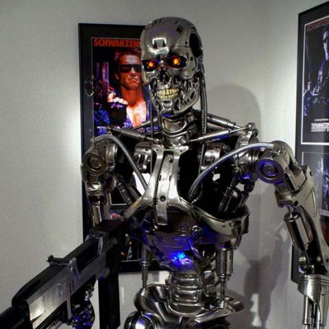 Un métal liquide qui reprend sa forme comme dans Terminator