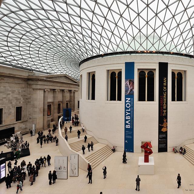 La Grande Cour du British Museum à Londres, chef-d&#39;oeuvre d&#39;architecture contemporaine inauguré en 2000. © Eric Pouhier, Wikimedia Commons, CC BY-SA 3.0