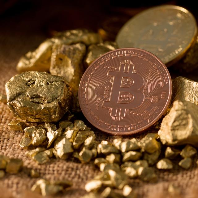Miner un dollar de Bitcoin nécessite quatre fois plus d’énergie qu’extraire un dollar d’or. © sakdinon, Fotolia
