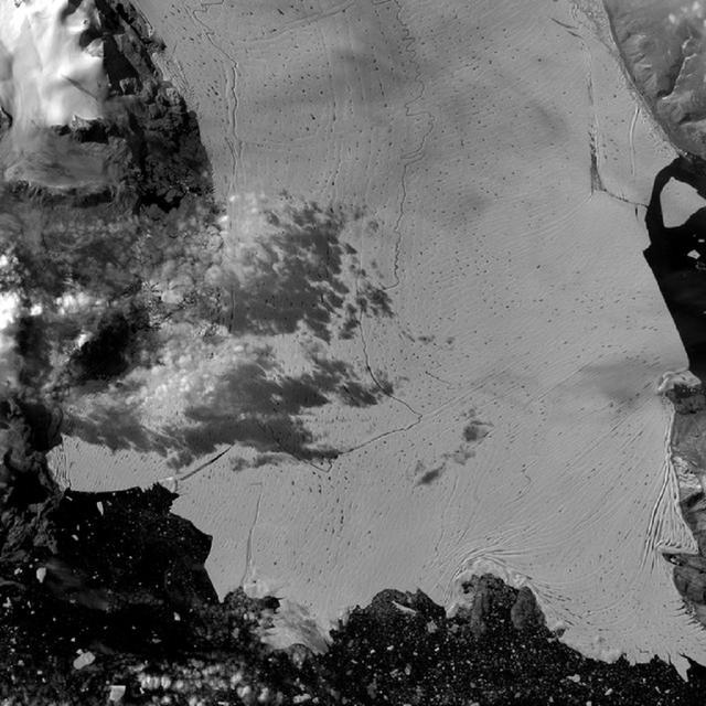 Un iceberg d&#39;une superficie égale à celle de Paris s&#39;est détaché de la barrière de glace groenlandaise en septembre 2020 © ESA