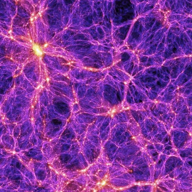 Le Millennium Simulation Project est une suite de simulations numériques faites depuis 2005 pour comprendre comment les galaxies et les amas de galaxies se forment et se rassemblent pour créer, à grande échelle, des structures en forme de filaments. L&#39;image que l&#39;on voit est extraite d&#39;une de ces simulations avec des superordinateurs. Elle est suffisamment précise pour comprendre bien des aspects de l&#39;Univers observable en utilisant la théorie de Newton de la gravitation. © Max Planck Institute for Astrophysics, Springel et al.