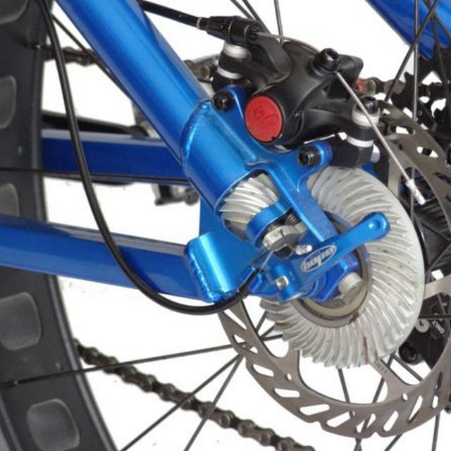 Le détail du couple conique arrière de la transmission intégrale pour VTTAE Christini. © Christini Bicycles