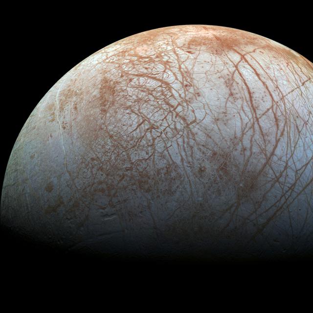 Europe, satellite de Jupiter, posséderait un océan sous sa surface gelée. Un monde potentiellement habitable dans le Système solaire. © Nasa, JPL-Caltech