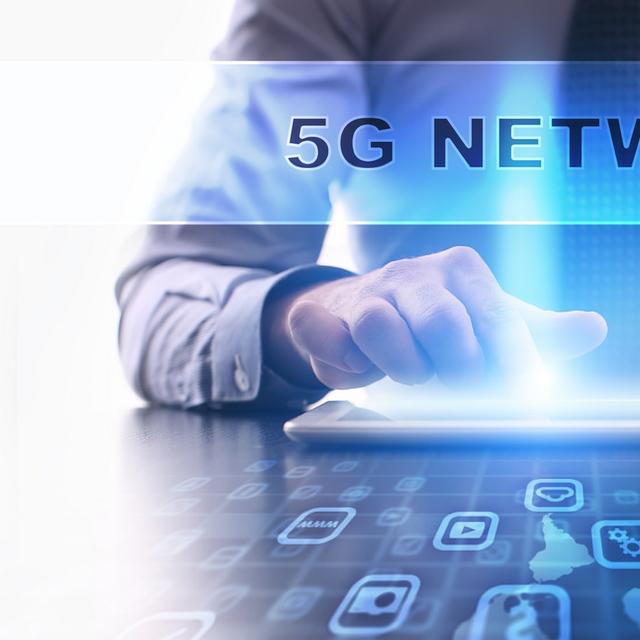 La 5G fait l’objet de nombreuses expérimentations de la part des opérateurs de téléphonie, des équipementiers et des fabricants de puces de communication. Pour le moment, aucune norme technique ne s’est encore imposée. © WrightStudio, Fotolia