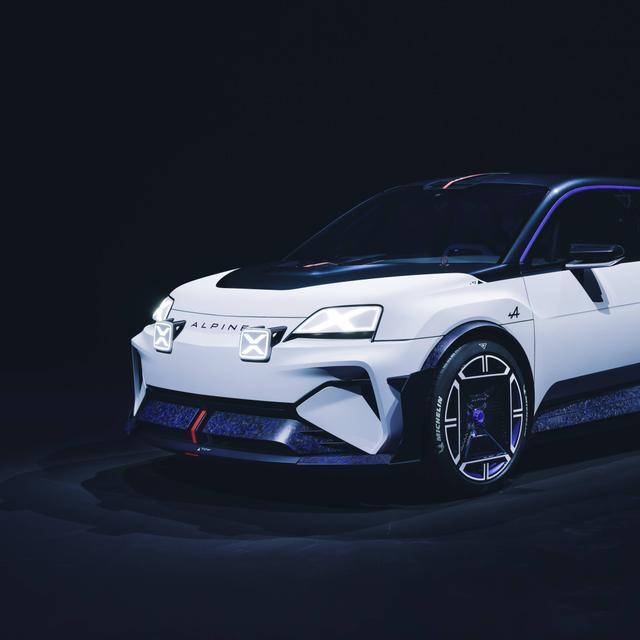 La nouvelle Alpine A290_ß s&#39;inspire des codes du rallye avec ses projecteurs additionnels barrés d&#39;un X. © Renault SAS, Alpine