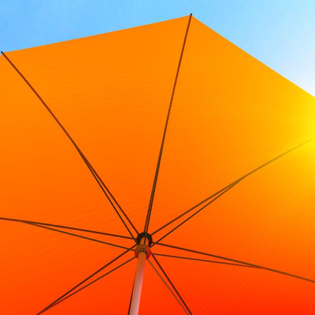 Les rayonnements infrarouges touchent notre&amp;nbsp;peau, mettent en mouvement les atomes et molécules, libérant ainsi de l’énergie que nous ressentons sous forme de chaleur. © Giovanni Cancemi, Fotolia