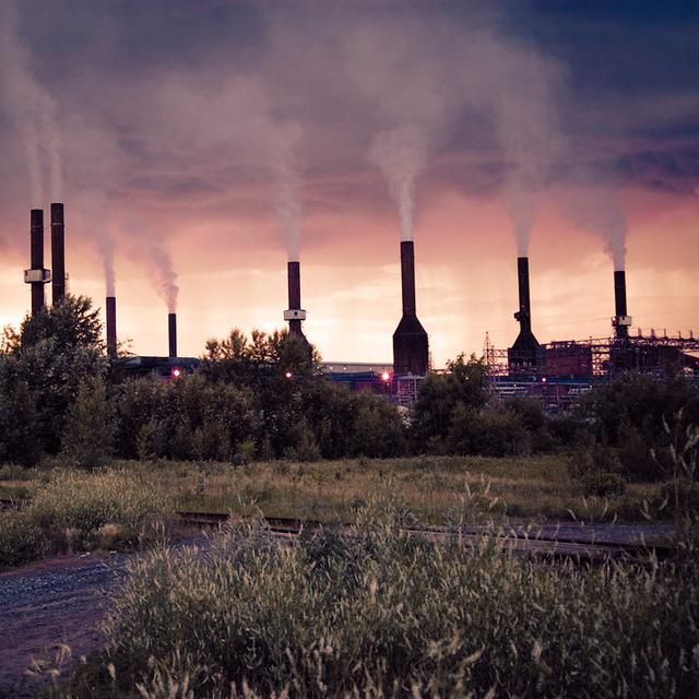 La teneur atmosphérique des gaz à effet de serre est toujours en&amp;nbsp;hausse selon l&#39;Organisation météorologique mondiale. Durant la dernière décennie, le CO2&amp;nbsp;aurait été responsable à&amp;nbsp;85 % du forçage radiatif subi par notre planète.&amp;nbsp;© poilaumenton, Flickr, CC by-nc 2.0