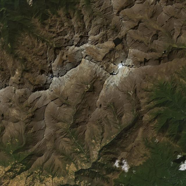 Ici, le glacier Humbodlt tel qu’il apparaissait sur les images satellitaires en janvier 2015. Le dernier glacier du Vénézuéla a aujourd’hui disparu. © Joshua Stevens, Nasa Earth Observatory