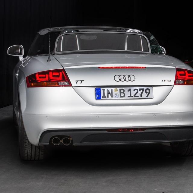 Ce projet d’éclairage Oled en 3D a été financé par le gouvernement fédéral allemand à hauteur de 5,7 millions d’euros. Audi n’a rien d&#39;une commercialisation éventuelle. © Audi, Philips, Automotive Lighting, Merck, université de Cologne