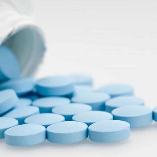 L&#39;utilisation intempestive des antibiotiques n&#39;est pas sans conséquence sur l&#39;environnement, en favorisant la résistance des bactéries aux médicaments, mais aussi&amp;nbsp;la prise de poids en abîmant la flore intestinale, dont le rôle crucial a été démontré à de nombreuses reprises.&amp;nbsp;© Daniel Korzeniewski, shutterstock.com