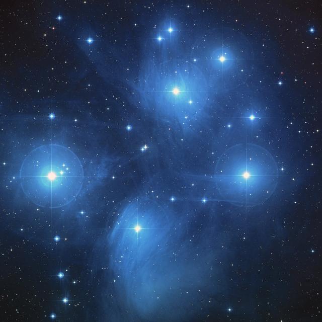 L’astrophysique étudie les propriétés des objets constituant l’univers – ici, l’amas des Pléiades. © Nasa, ESA, AURA/Caltech, Palomar Observatory, Wikipedia, DP