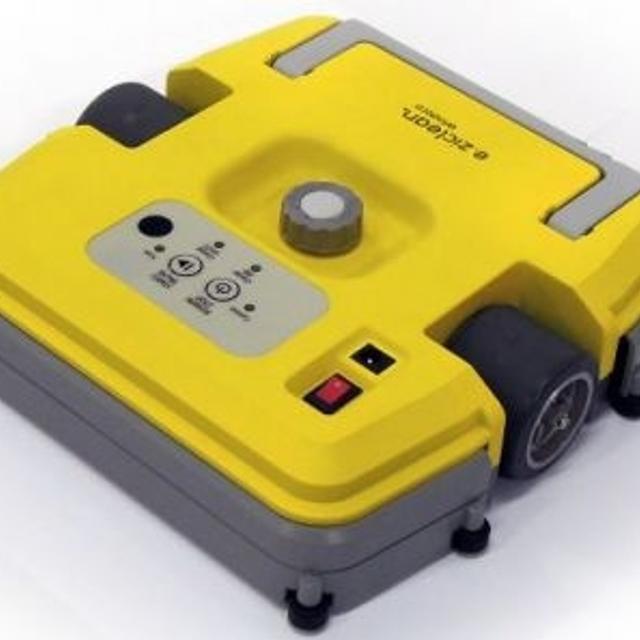 Windoro de e.ziclean est le premier robot domestique laveur de vitres. © DR