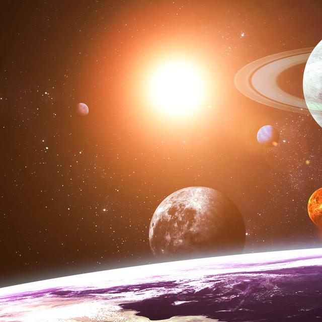 La limite du Système solaire peut être définie selon deux repères distincts : l&#39;héliopause et l’aire d’influence gravitationnelle du Soleil. © Vadim Sadovski, Shutterstock