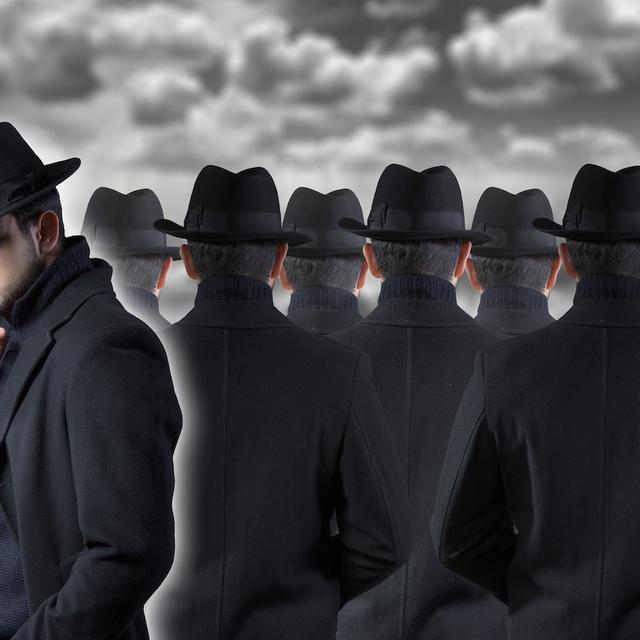 Qui sont les adeptes des théories du complot