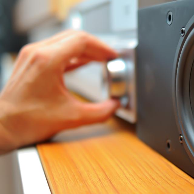 L&#39;expérience télévisuelle implique un son audio performant. ©&amp;nbsp;Salvatore Pandolfi, Adobe Stock