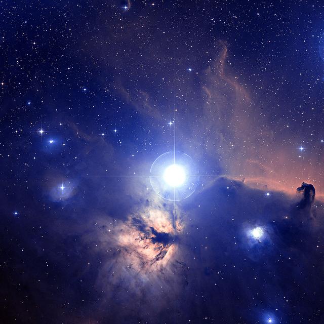 Balade en cosmologie.&amp;nbsp;© ESO -&amp;nbsp;Digitized Sky Survey -&amp;nbsp;Davide De Martin -&amp;nbsp;CC BY 4.0