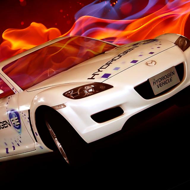La&amp;nbsp;Mazda RX-8 voiture à&amp;nbsp;hydrogène.&amp;nbsp;© Taisyo -&amp;nbsp; CC BY-SA 3.0

