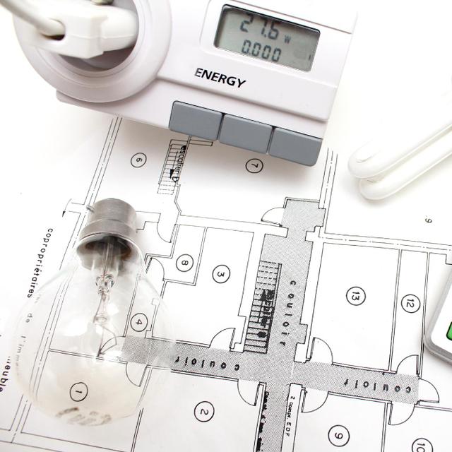 L&#39;économe de flux est chargé de traquer le gaspillage d&#39;énergie au sein d&#39;entreprise ou de collectivité et de proposer des solutions pour réduire la surconsommation et la facturation.&amp;nbsp;©&amp;nbsp;Benjamin Lefebvre, Adobe Stock