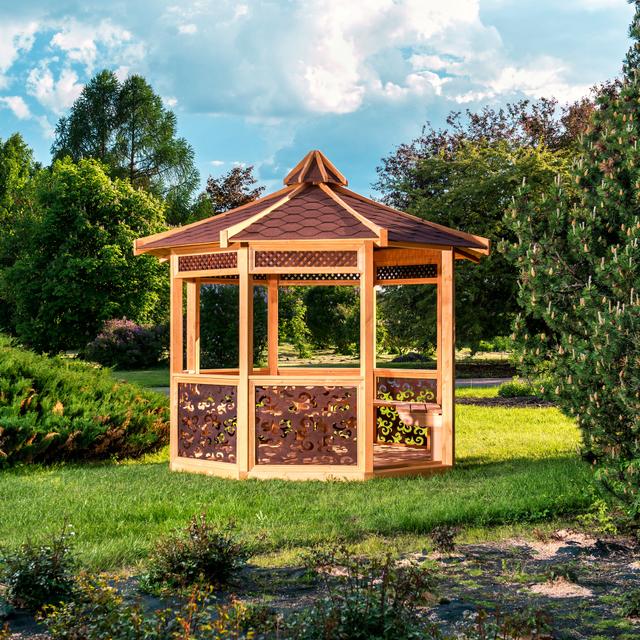 Véritable havre de paix, le gazebo vous permet de profiter d’une vue à 360° sur votre jardin. ©&amp;nbsp;Alex Tihonov, Adobe Stock