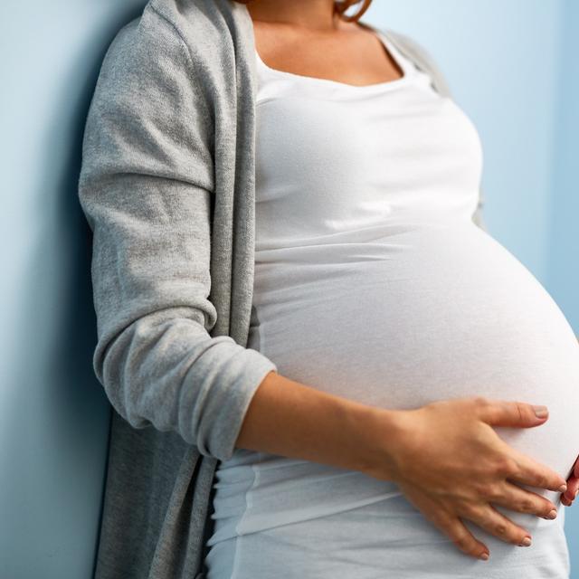 Les femmes enceintes sont particulièrement exposées aux produits chimiques. © pressmaster, Fotolia