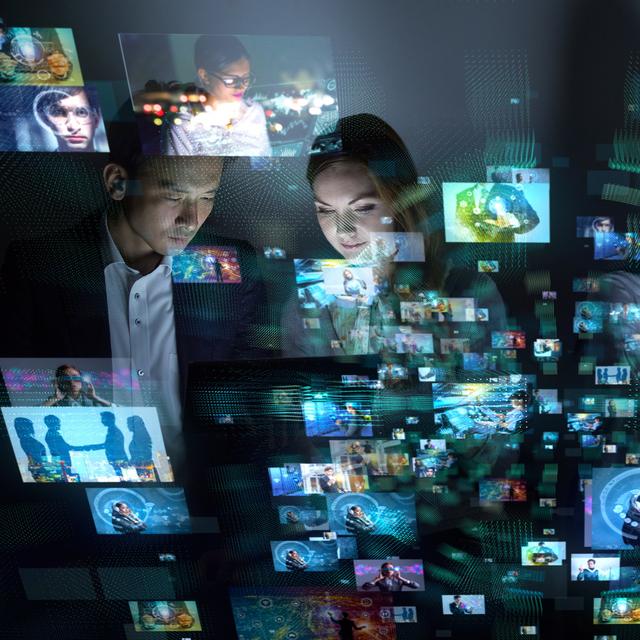 Les groupes de sciences sur Facebook. © chombosan, fotolia