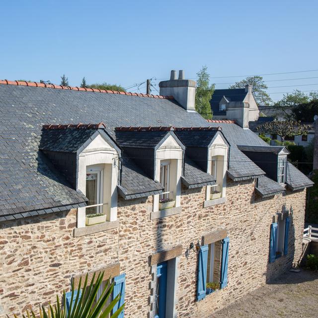 Depuis des siècles, l’Homme utilise des roches pour la construction de bâtiments. Sous forme brute, taillée et aussi transformée. © Studio M, fotolia