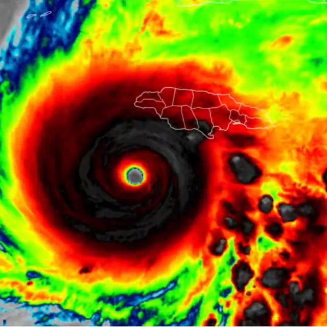 La température de l'eau a fait exploser la puissance de l'ouragan Melissa. © CIRA