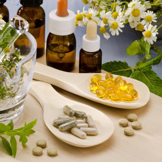 Le naturopathe travaille à partir de médecine douce et naturelle afin d’apporter une meilleure qualité de vie à ses patients.&amp;nbsp;©&amp;nbsp;pat_hastings, Adobe Stock.