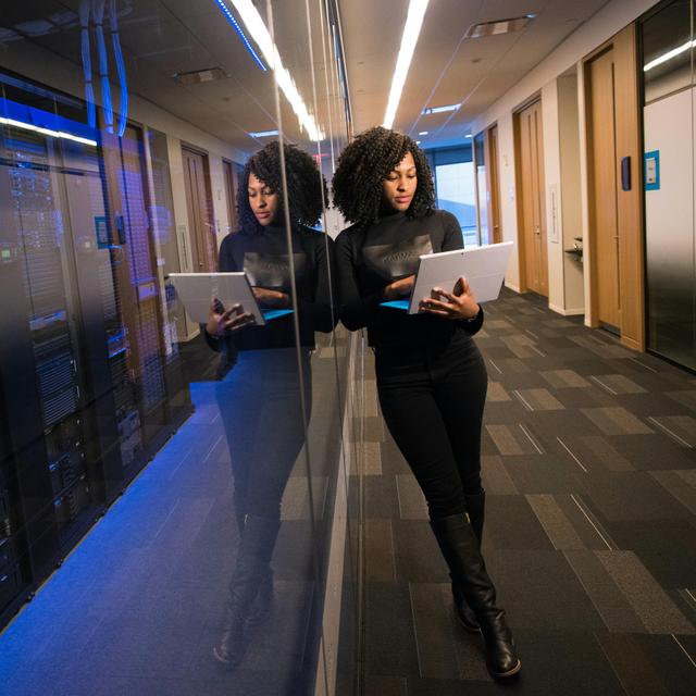 L'industrie intelligente, aussi appelée smart industry, prend de plus en plus de place dans le monde de l'entreprise ©&nbsp;Christina Morillo, Pexels