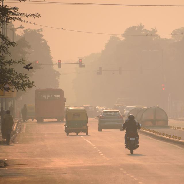 La pollution atmosphérique accroît le risque de DMLA