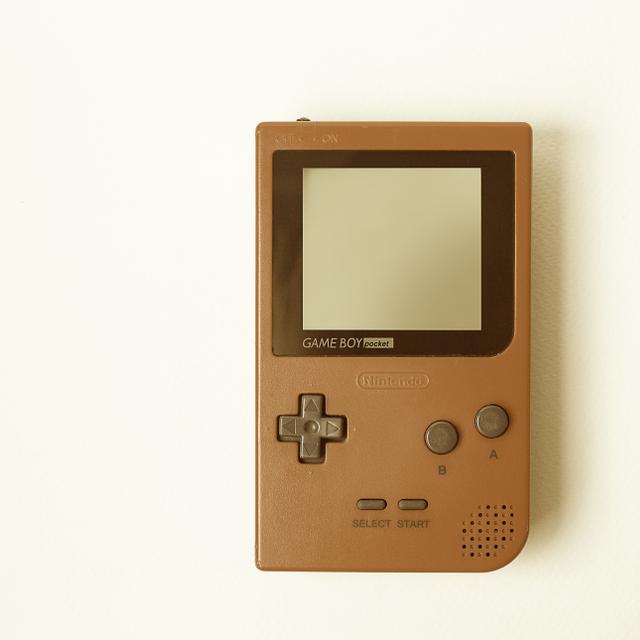 Quand Nintendo a-t-il lancé la première Game Boy ? © niphon, Adobe Stock