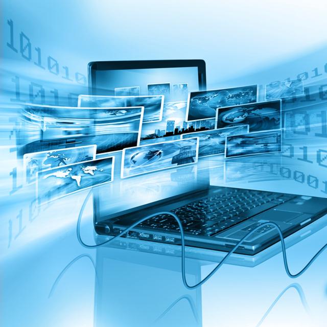 Réseaux, mobilité,&nbsp;cloud, transactionnel... L’informatique est présente dans TOUS les secteurs. Peu de risque de chômage ici ! © Fotolia