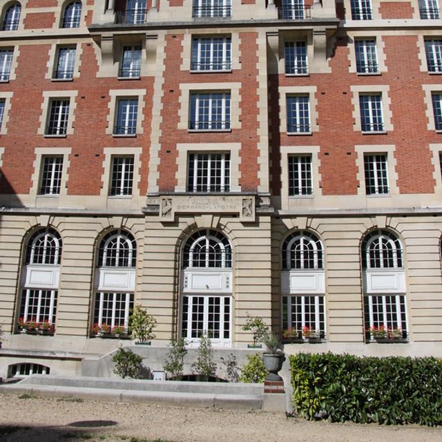 Les universités étrangères de renoms sont légion… comment choisir ? Avant de partir étudier à l&#39;étranger, regardez les classements et labels internationaux. © Fotolia