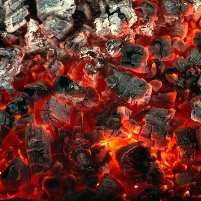 Comparées aux autres moyens de production de l’électricité, les centrales à charbon émettent énormément de CO2. © Dmitriy, Adobe Stock