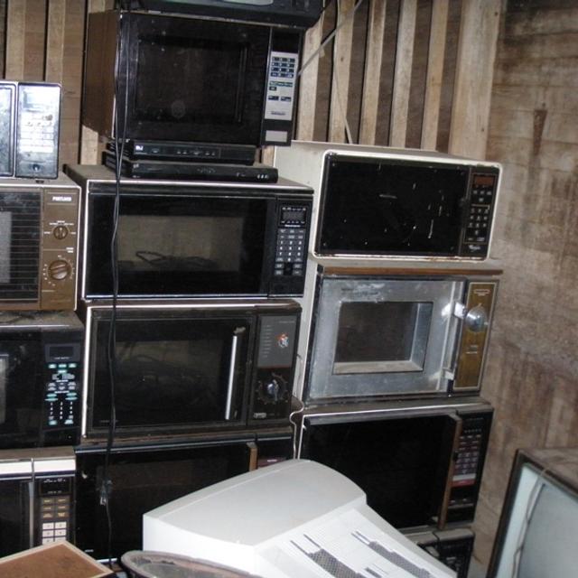 micro-ondes-le-vrai-danger-n-est-pas-l-onde-mais-ce-que-vous-faites
