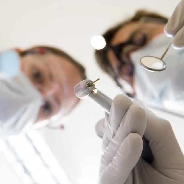 L&#39;extraction des dents de sagesse, un mauvais moment à passer ? © Phovoir