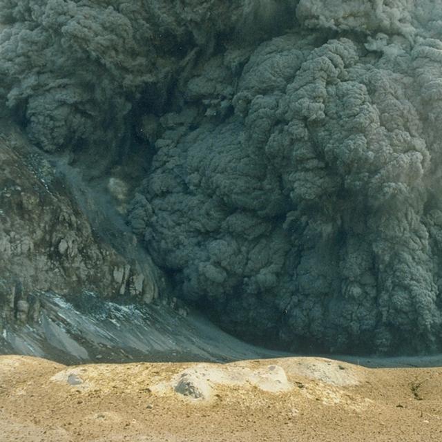 Les volcanologues le croyaient éteint ce volcan s'est réveillé après — free download