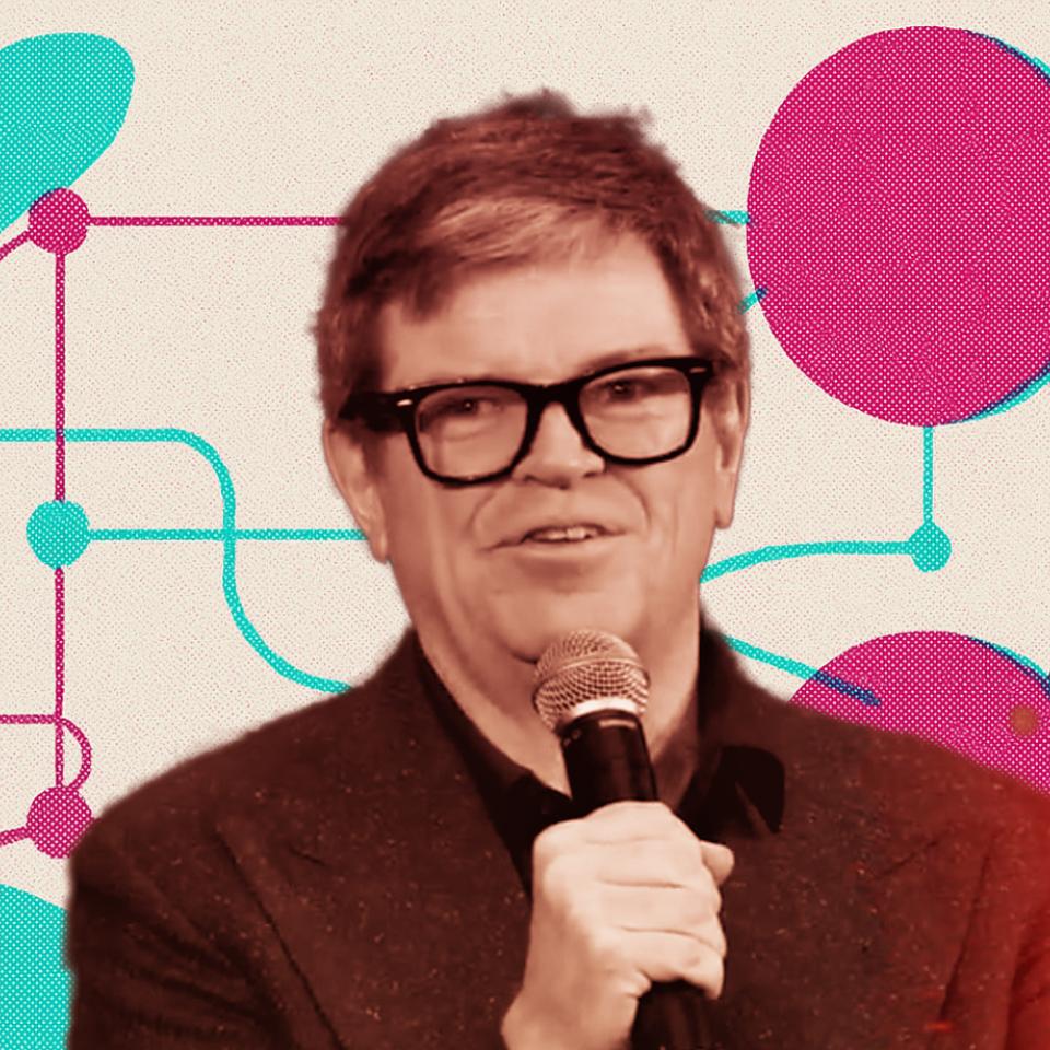 Yann LeCun s’exprimant lors d’une conférence à la Station F. © General Intuition ; photoillustration : XD avec ChatGPT