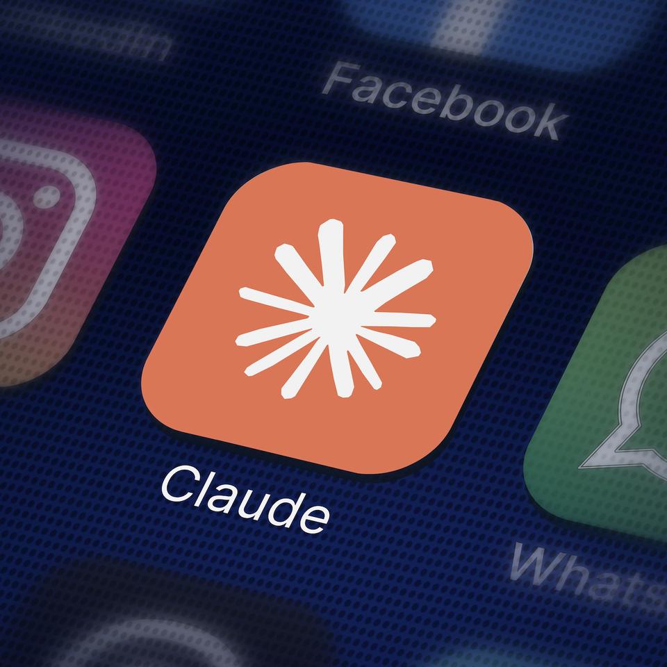 Claude | Futura Tech