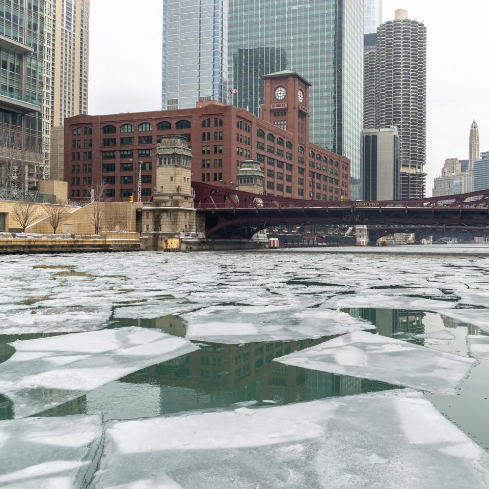Le vortex polaire va provoquer un coup de froid intense dans certaines villes américaines, comme Chicago. © blvdone, Adobe Stock