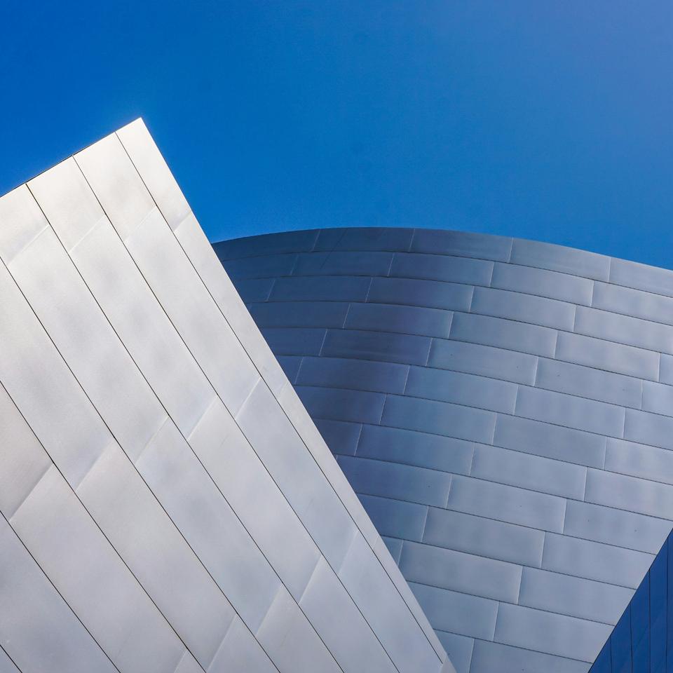 Frank Ghery ou le génie de l&#39;architecture moderne. © Meriç Dağlı, Unsplash