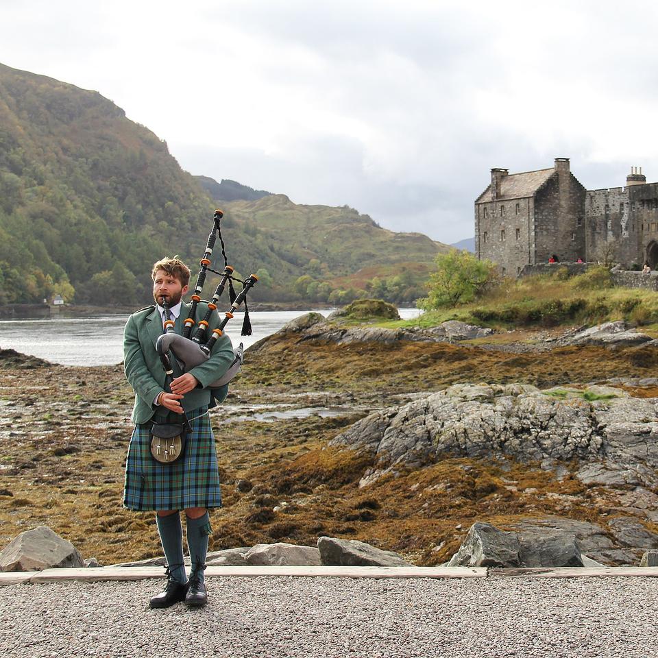 Quelle est l'origine du kilt écossais — free download