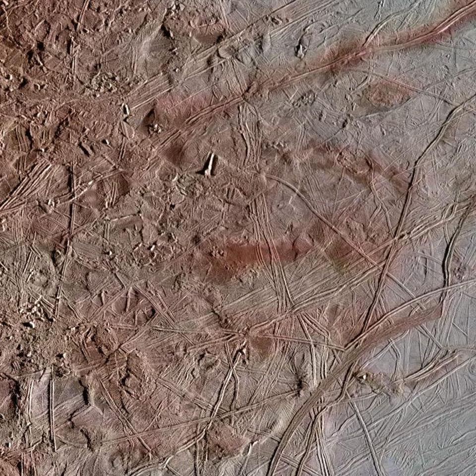 la-nasa-publie-les-images-les-plus-d-taill-es-de-l-trange-surface-d
