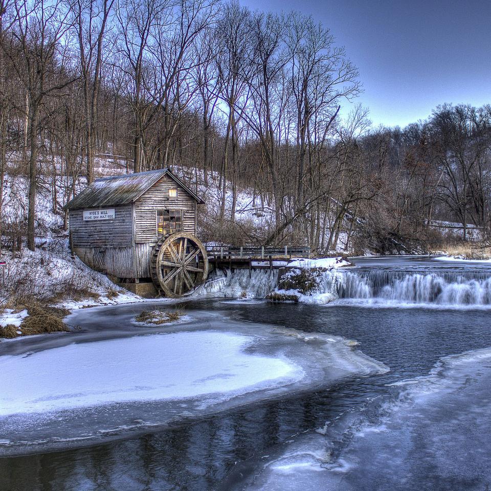 Peinture de paysage d'hiver à l'aquarelle : Balade sur neige de Noël par le  père Noël : pour tous les niveaux | Carrie McKenzie | Skillshare, image size:960x960