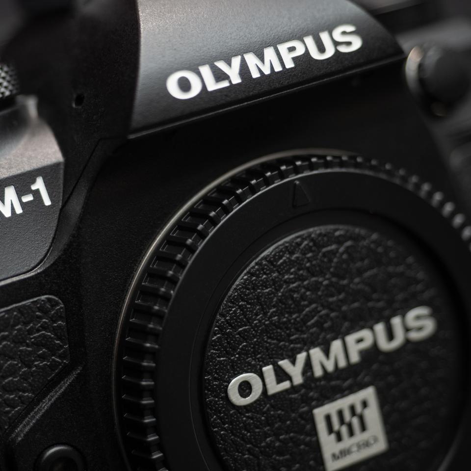 Quel est le meilleur appareil photo hybride OM System (Olympus) — free download